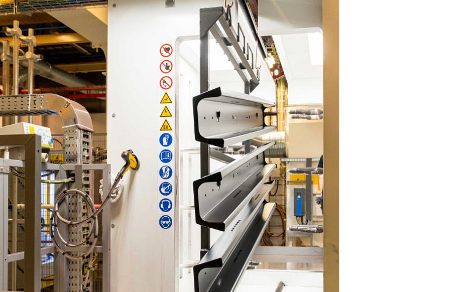 Pulverbeschichtungsanlage Anhängerkupplungen