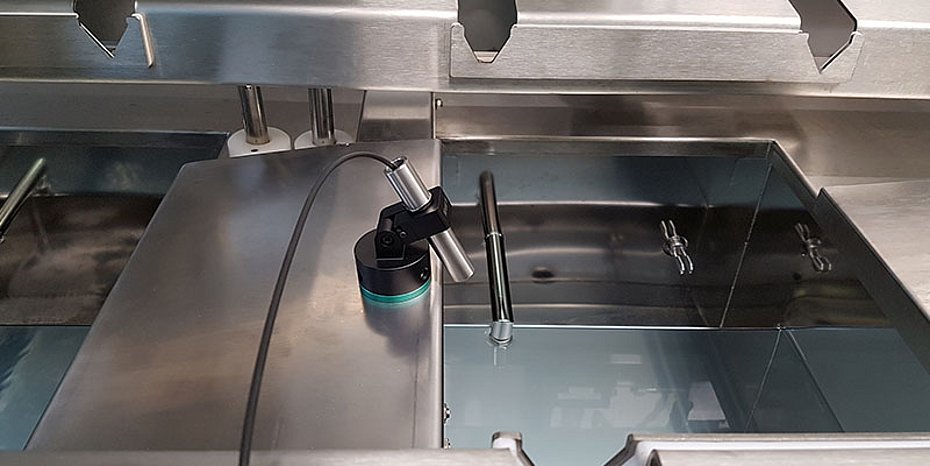 Inline-Monitoring von Ultraschall Bauteilreinigung