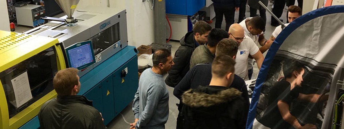 Ausbildungsmesse Kunststoff-Instituts Lüdenscheid