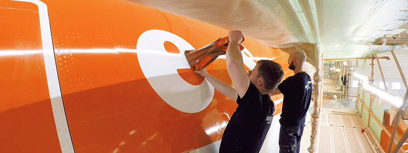 lackierung flugzeuge gewichtssparend easyjet mankiewicz